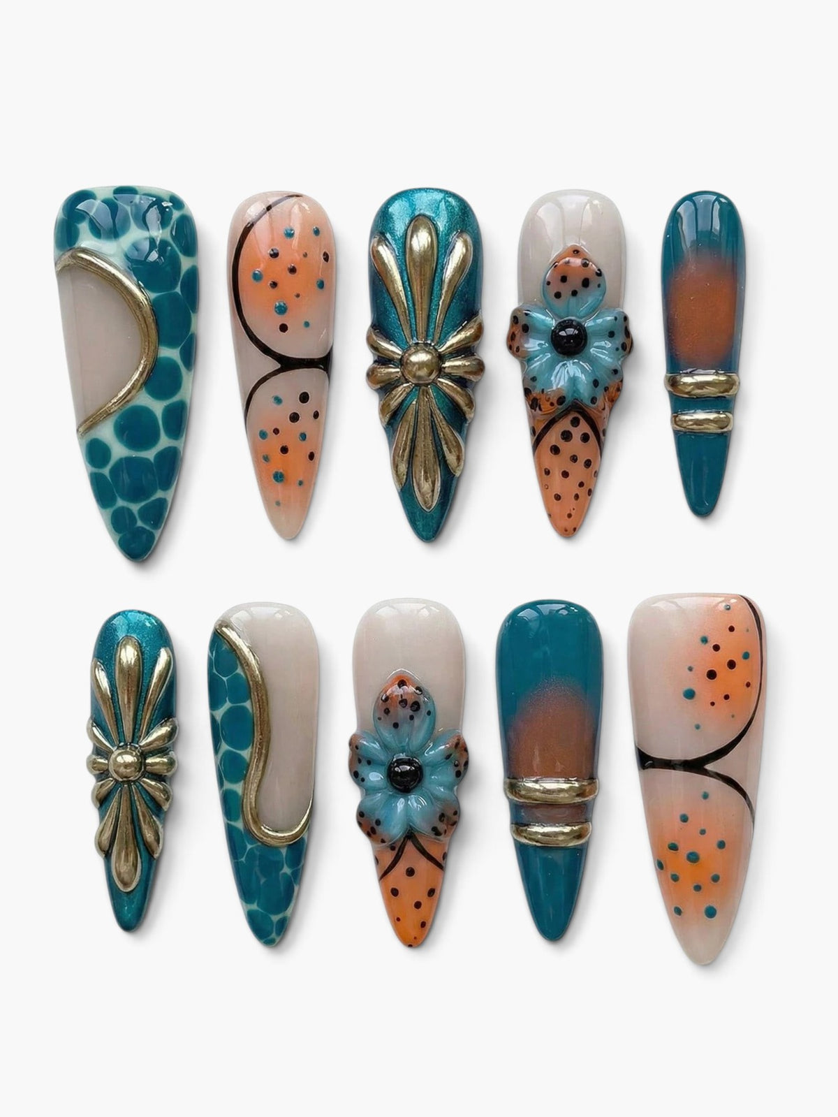 Set de 10 faux ongles Cherry Rouge en forme amande avec motifs floraux rétro, accents métalliques et gel bleu vert